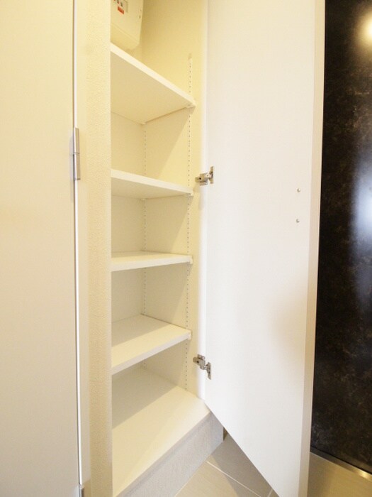 靴箱 quador今池EAST