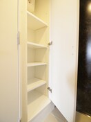 靴箱 quador今池EAST