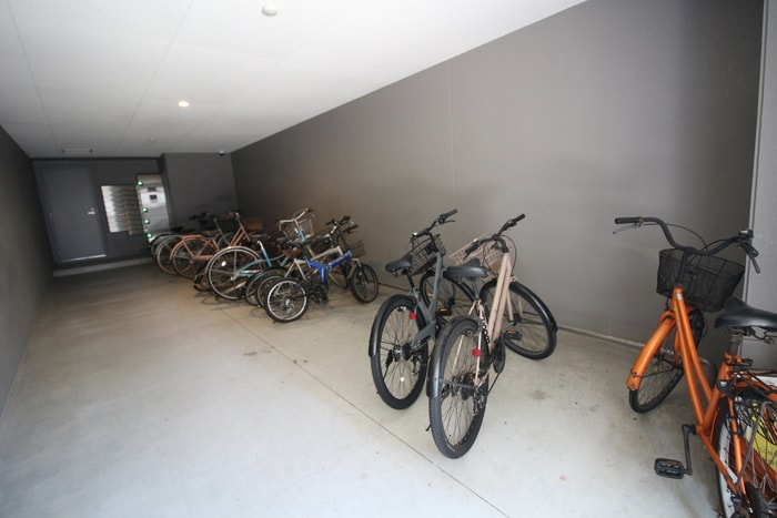 駐輪場 グランツ泉