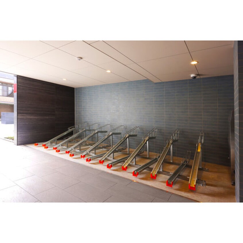 駐輪場 quador名古屋WEST