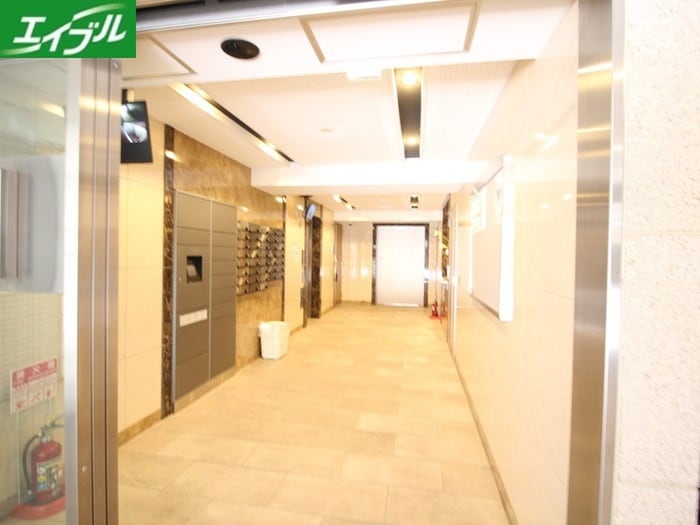 エントランス部分 RAFFLE CHIHAYA