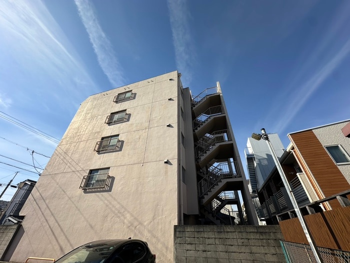 外観写真 ト－タス駒止