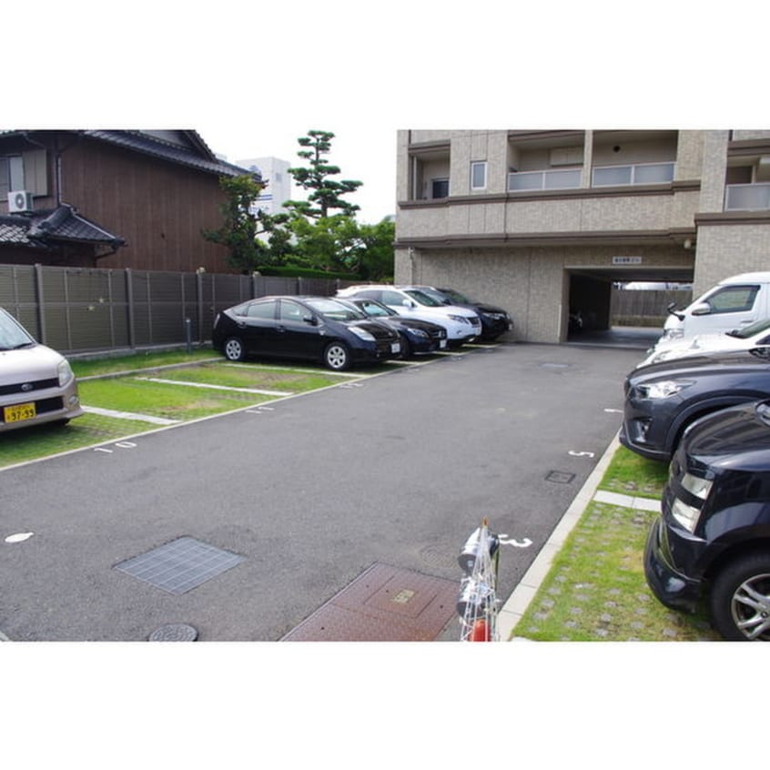 駐車場 アンコールヴィラ