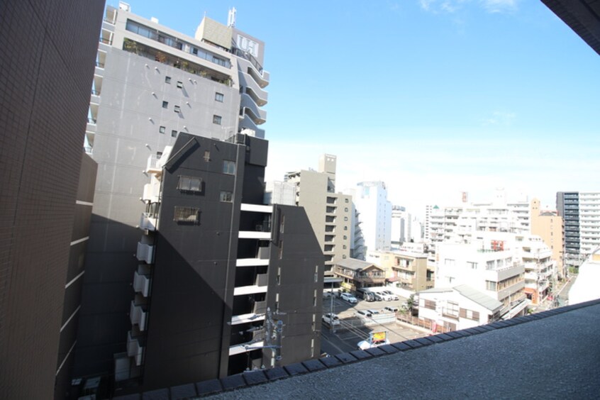 室内からの展望 エルミタ－ジュ新栄