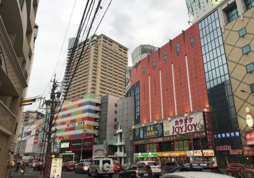 ラウンドワン千種店(その他飲食（ファミレスなど）)まで1000m ハーモニーテラス千種Ⅳ