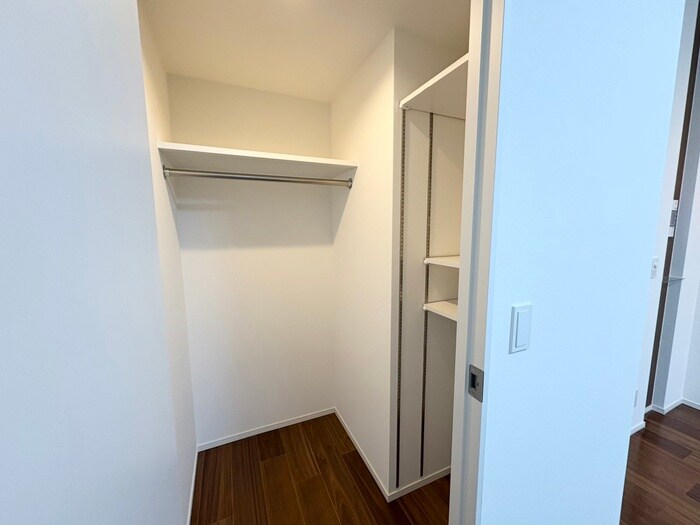 収納 シーズンフラッツ矢場