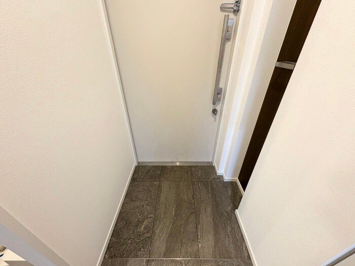 玄関 シーズンフラッツ矢場