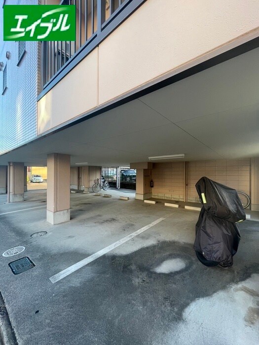 駐車場 シャンブル平野