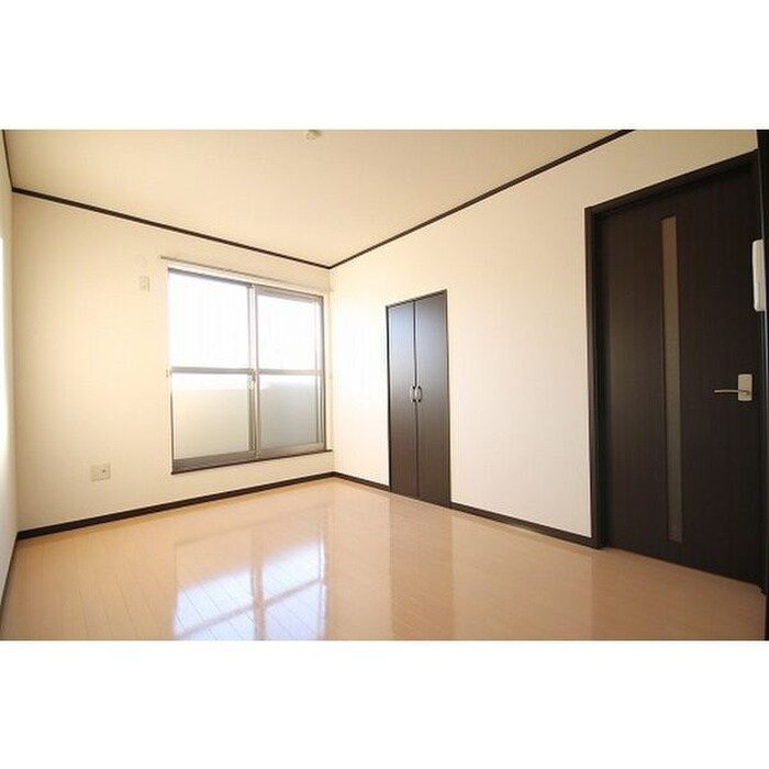 居室 エポック榮生