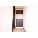 玄関 エポック榮生