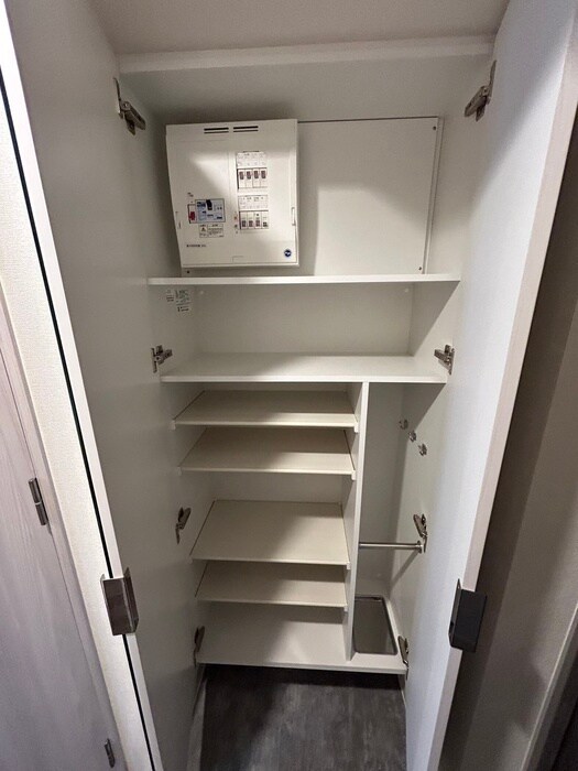 靴箱 ﾌｧｽﾃｰﾄ名古屋駅前ｱﾙﾃｨｽ(207)