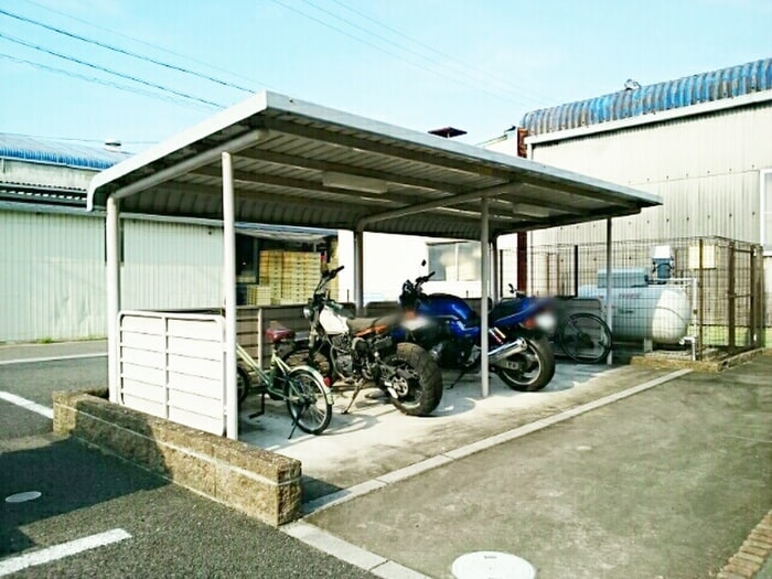 駐輪場 セレ－ノ　デ－アＢ