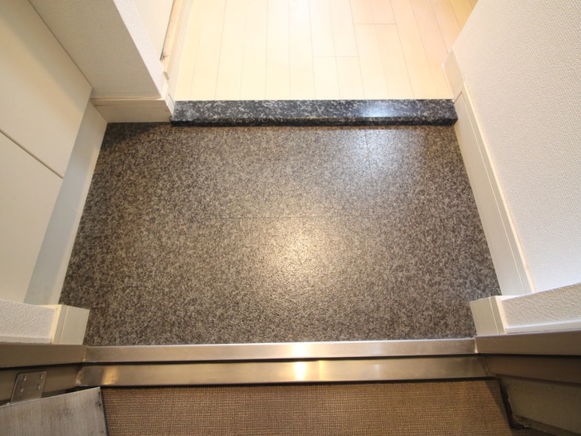 玄関 ﾌﾟﾚｻﾝｽ名古屋STATIONｱﾌﾞｿﾘｭｰﾄ