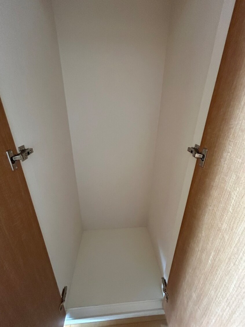 収納 メイビル向陽町