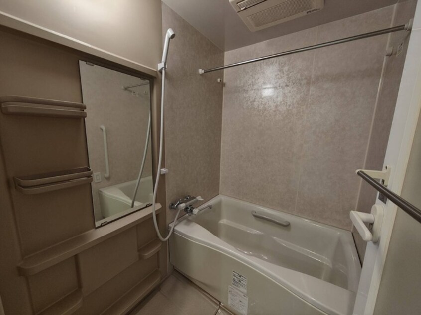 バス／シャワールーム等 Ｒ－ＣＯＵＲＴ泉