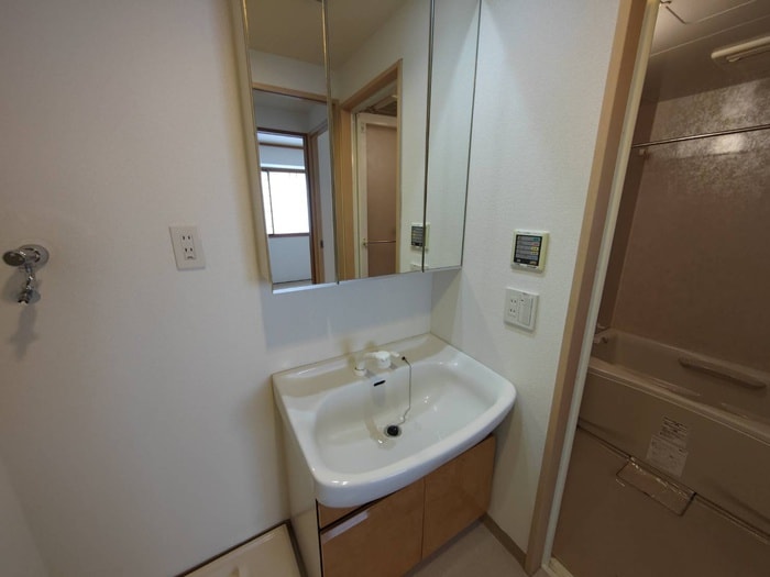 洗面 Ｒ－ＣＯＵＲＴ泉