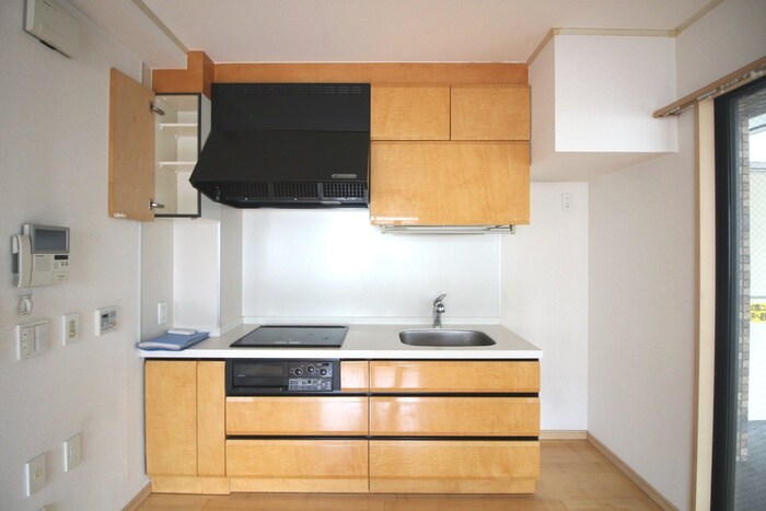 キッチン Ｒ－ＣＯＵＲＴ泉