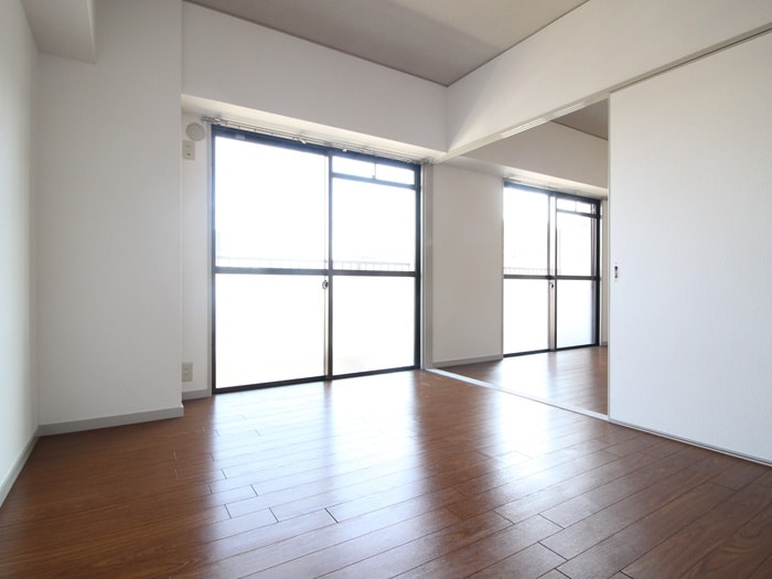 居室 ザ・スロ－ン