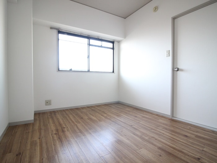 居室 ザ・スロ－ン