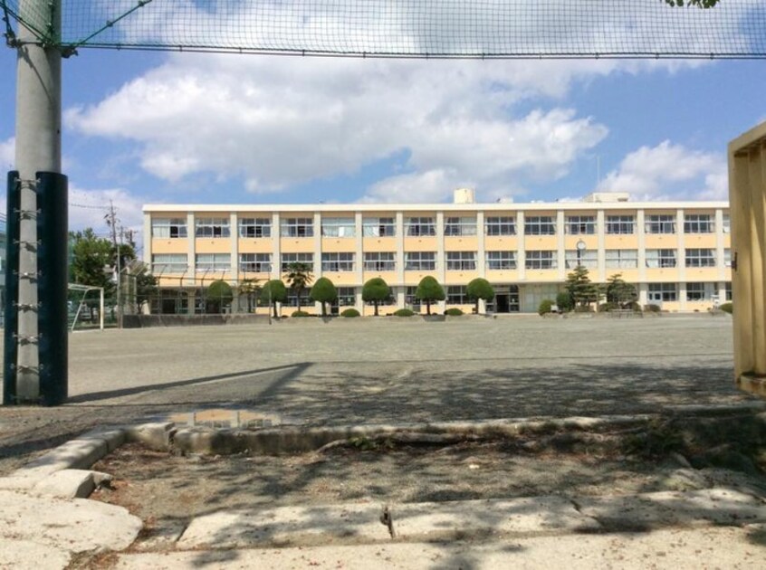 尾張旭市立本地原小学校(小学校)まで900m ザ・スロ－ン