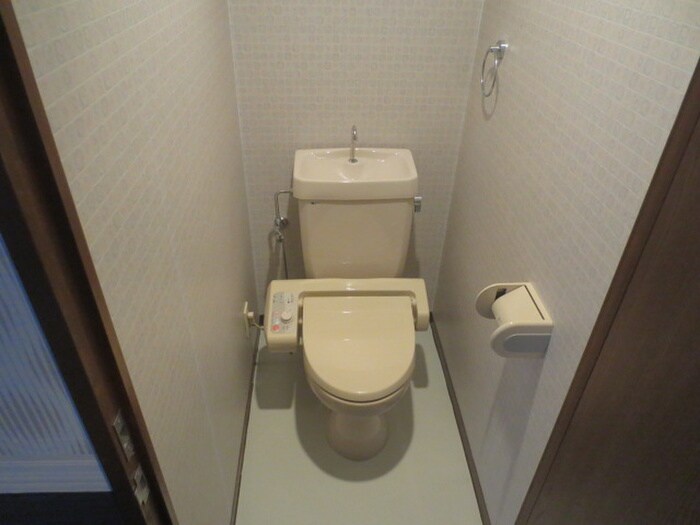 トイレ クレールモリ３