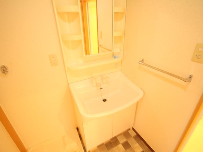 洗面 カシ－タス城下