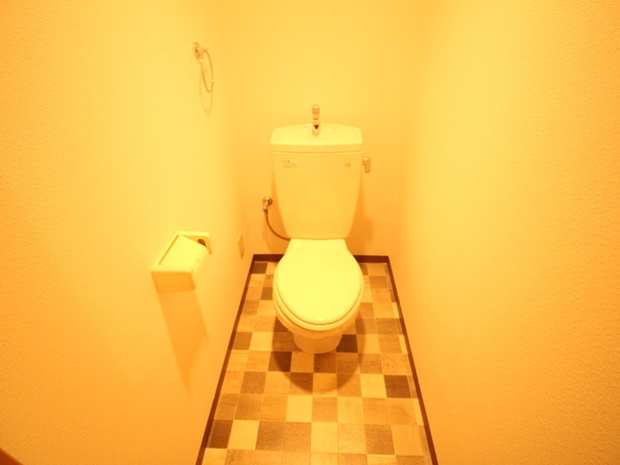 トイレ カシ－タス城下