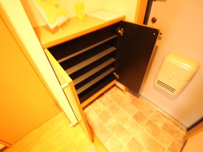 靴箱 カシ－タス城下