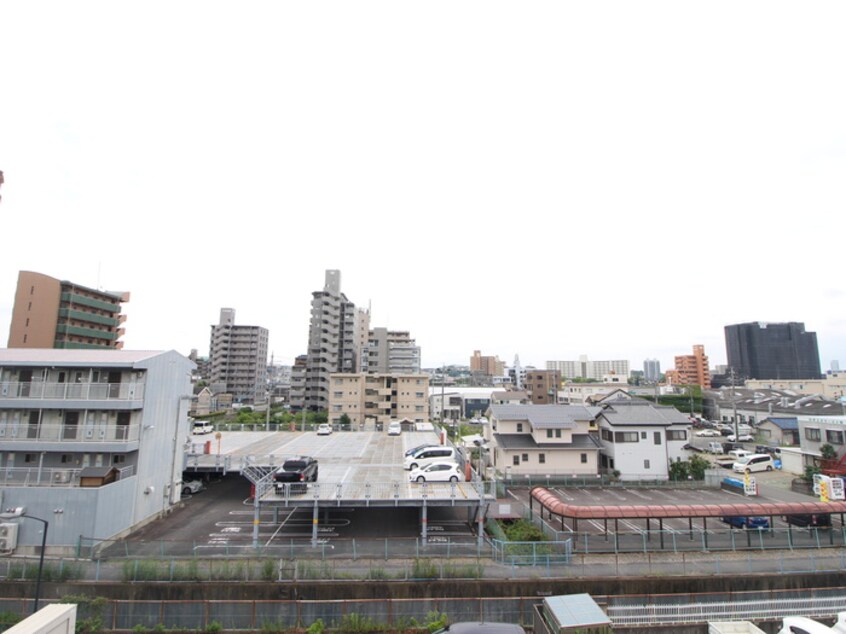 室内からの展望 カシ－タス城下