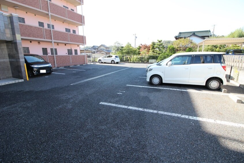 駐車場 サンパティークK