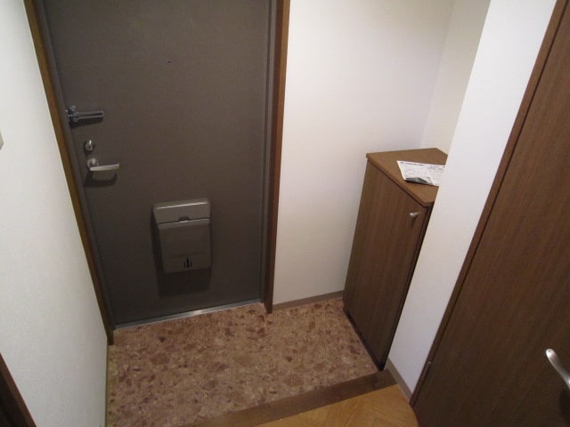 玄関 CENDRILLON　GOKISO