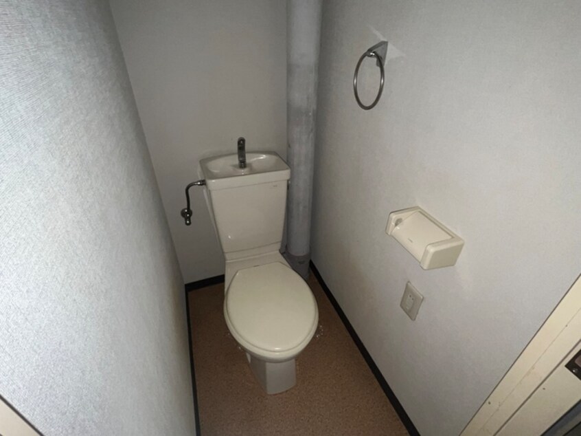 トイレ ドミトリー587