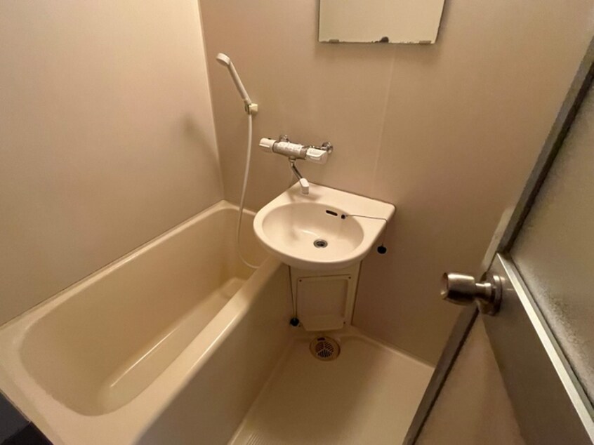 バス／シャワールーム等 ドミトリー587