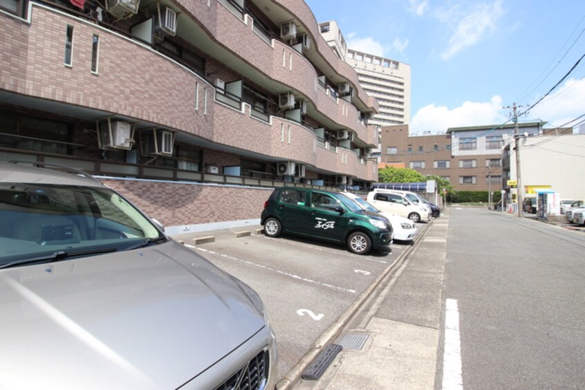 駐車場 黎明マンション