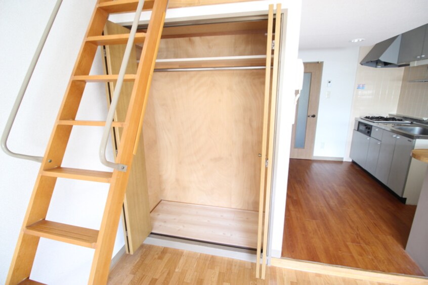 収納 黎明マンション