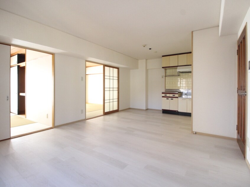 居室 ユニ－ブル植田パ－ク