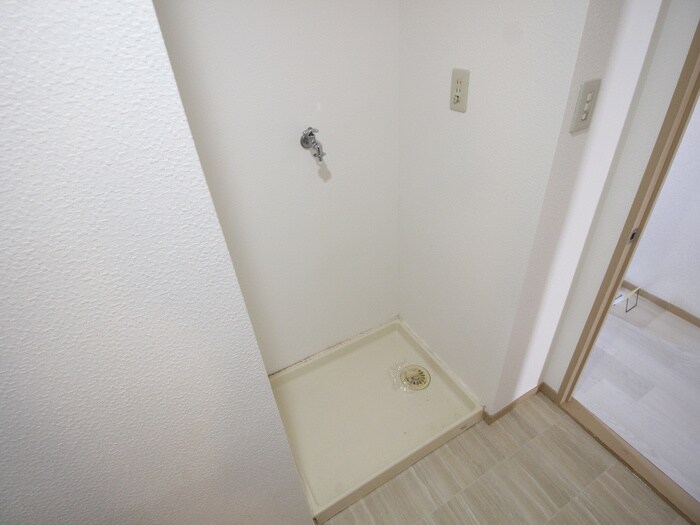 洗濯機置場 ユニ－ブル植田パ－ク