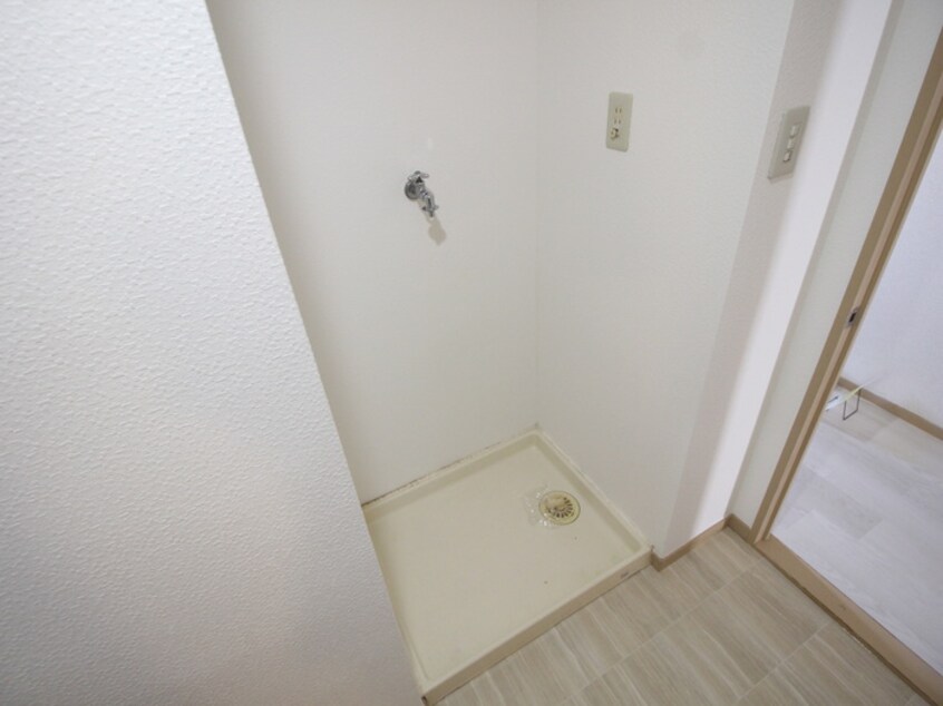 洗濯機置場 ユニ－ブル植田パ－ク