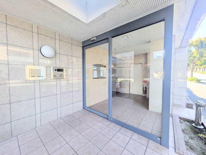 エントランス部分 けやき通り