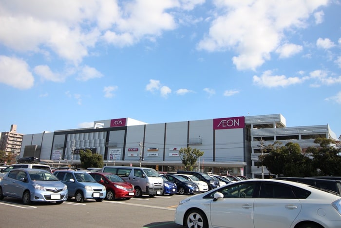 イオンスタイル(ショッピングセンター/アウトレットモール)まで750m けやき通り