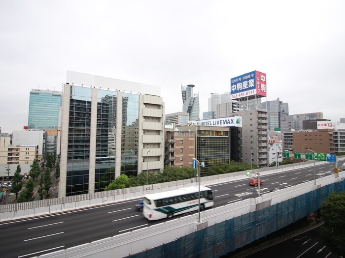 室内からの展望 リシュドール名駅南