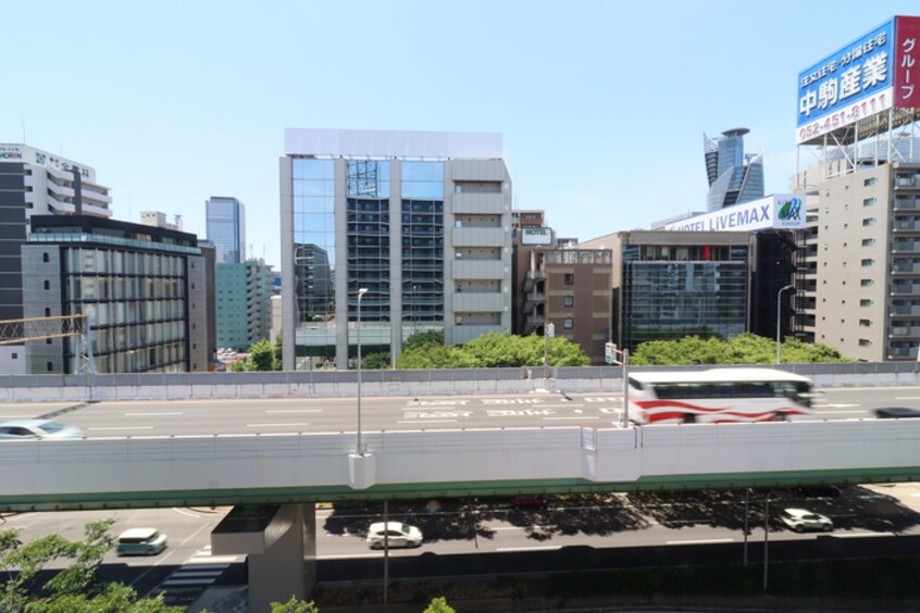 室内からの展望 リシュドール名駅南