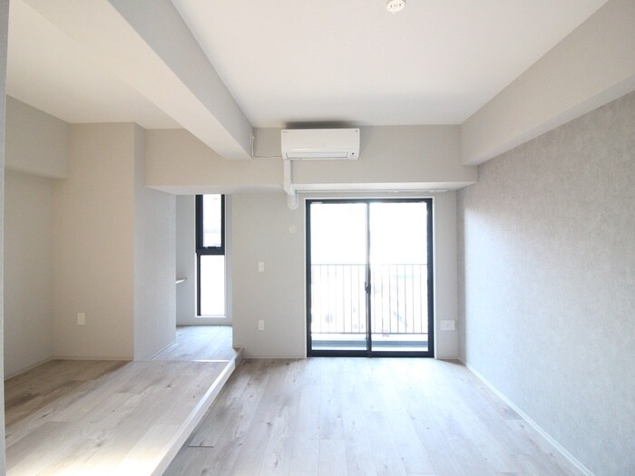 居室 The 9th Residence Sakae Side