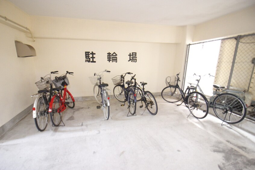 駐輪場 エール
