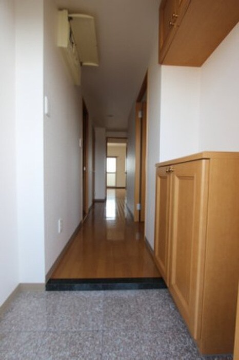 玄関 ベルラフィネ