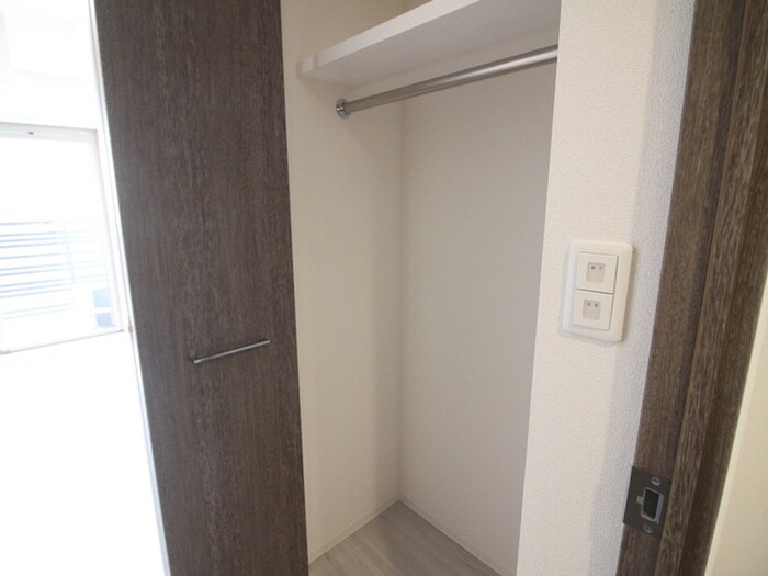 収納 ﾌﾟﾚｻﾝｽ名駅南ｴﾃﾞｨﾌｨｽ(409)