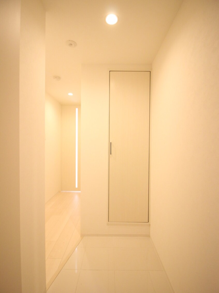 廊下 リーデンス名古屋駅西