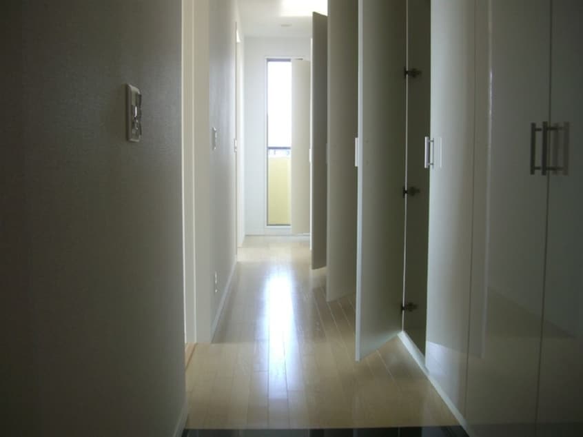 廊下 ア－デン泉プレミア