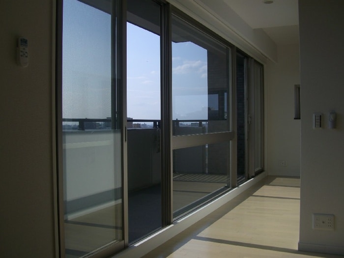 室内からの展望 ア－デン泉プレミア