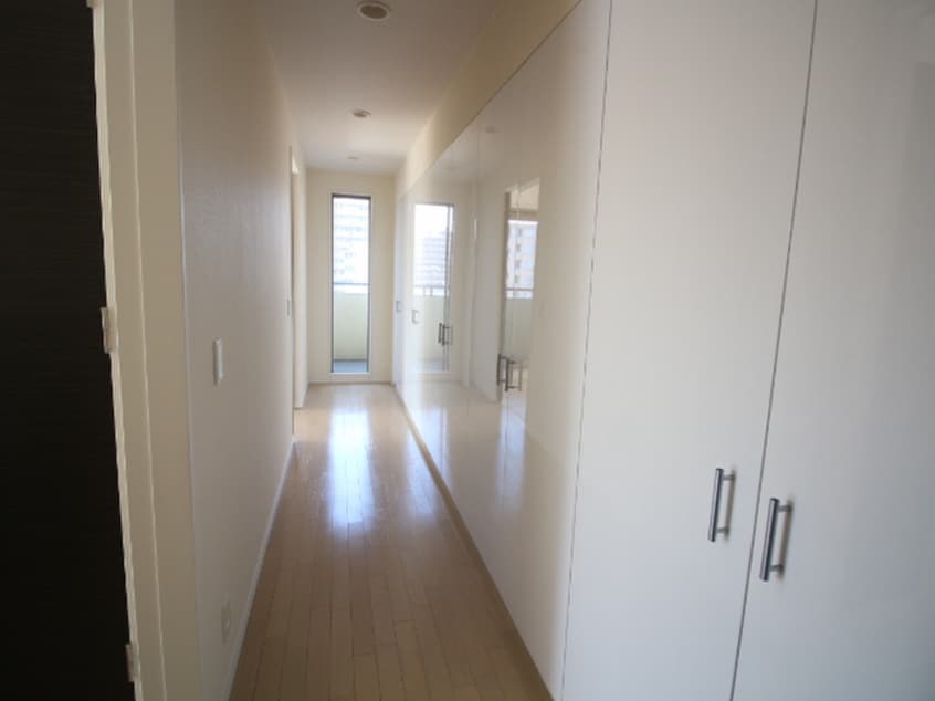 廊下 ア－デン泉プレミア